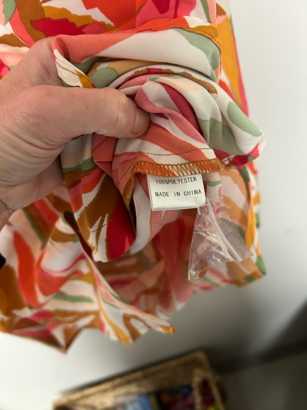 Jodifl LA NWT Silky Tropical Print Button Front Blouse Size Small - Picture 7 of 7